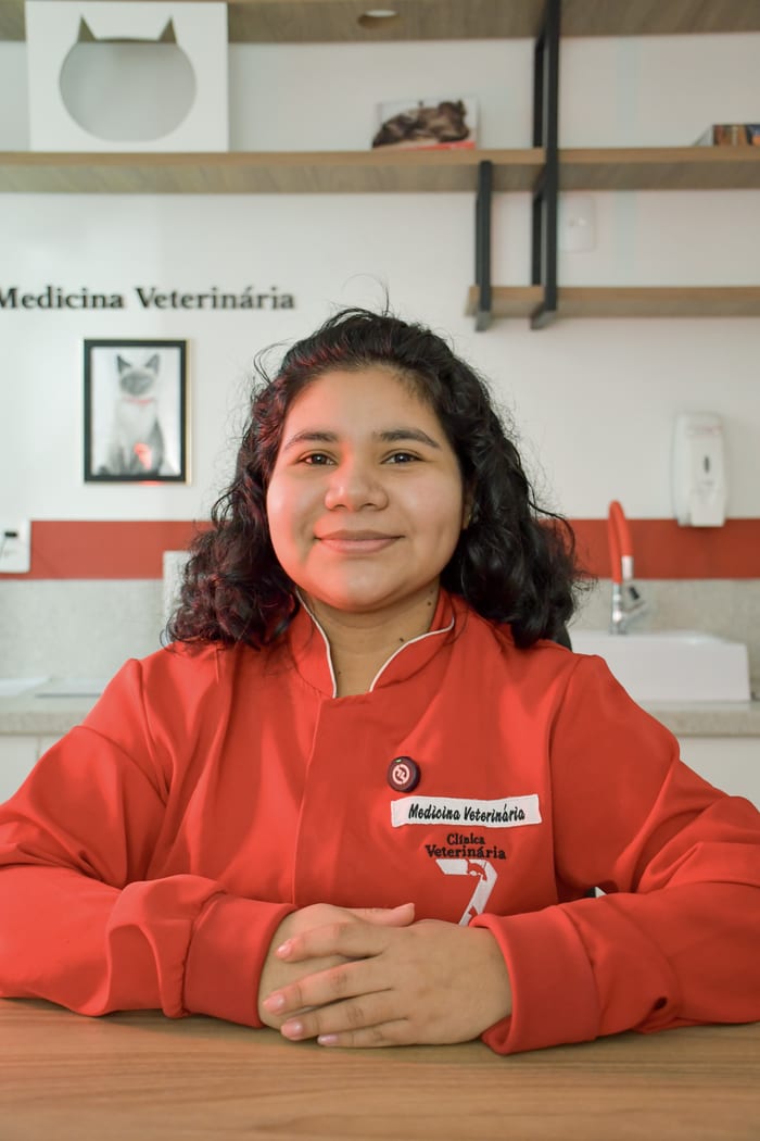Eliziane, médica veterinária da 7 Vidas
